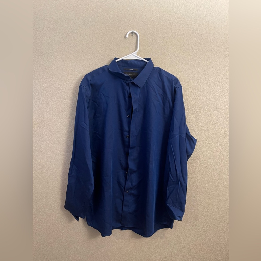 Men’s long sleeve button up